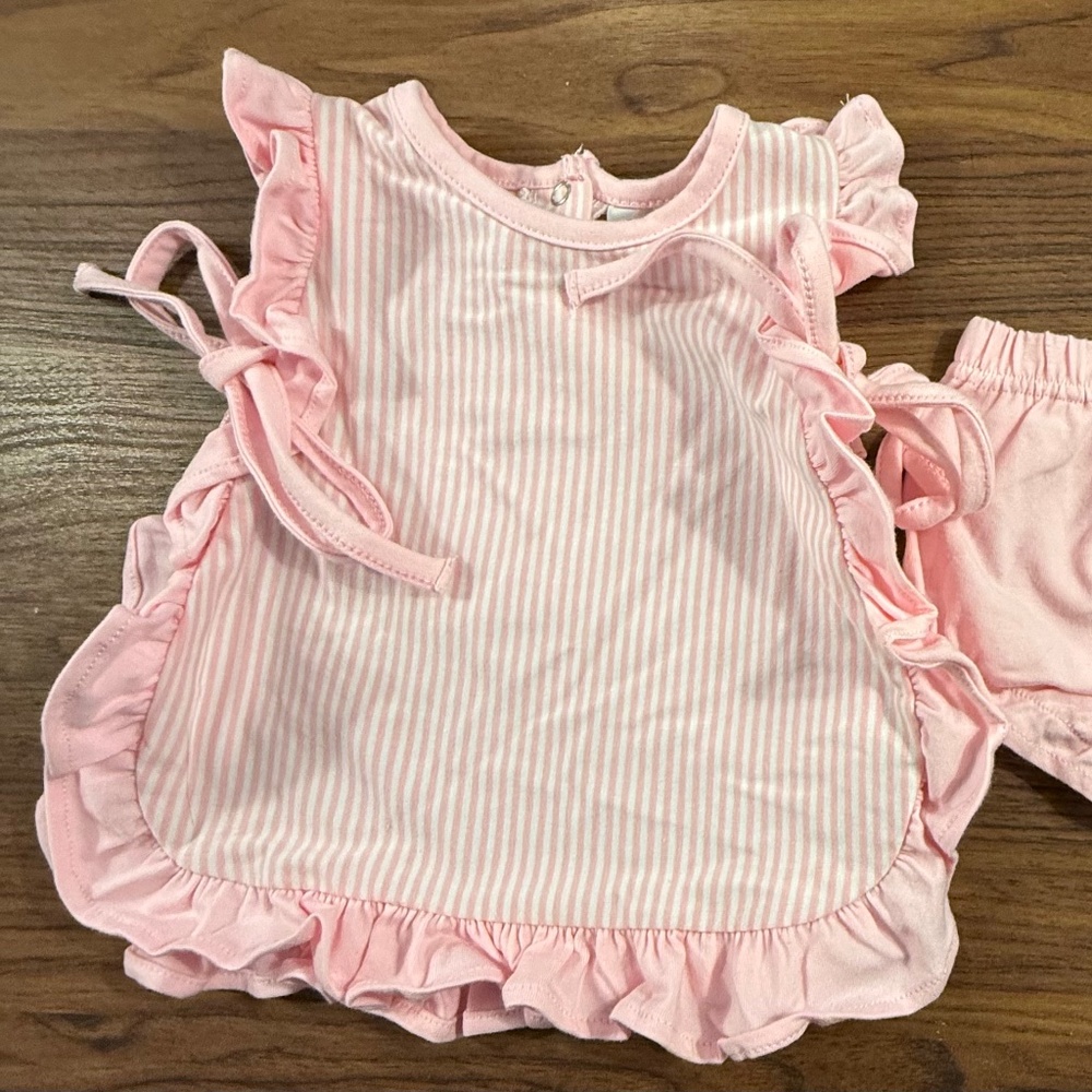 JellyBean by Smock Candy~ 6M ~Never Worn~ Lou Lou Diaper Set ( 2 Piece)